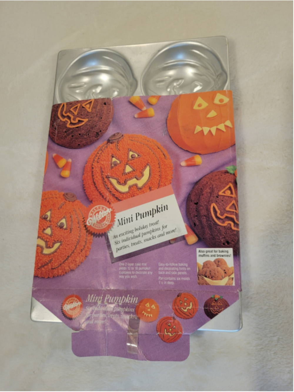 Vintage 1989 Wilton Mini Pumpkin 6 Cavity Cake Pan 2105-1499